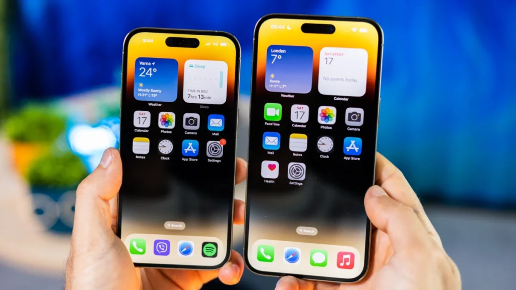 Apple iPhone 17 screens